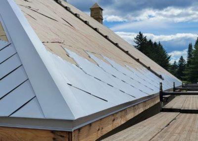 Toiture de gazébo en tole acier dans la région de Lanaudière - Toiture Lormay